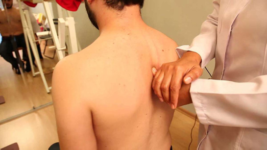 Bel Boşluğu Ağrısı Belirtileri ve Tedavisi